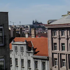 Hotel Dahlia, Praga