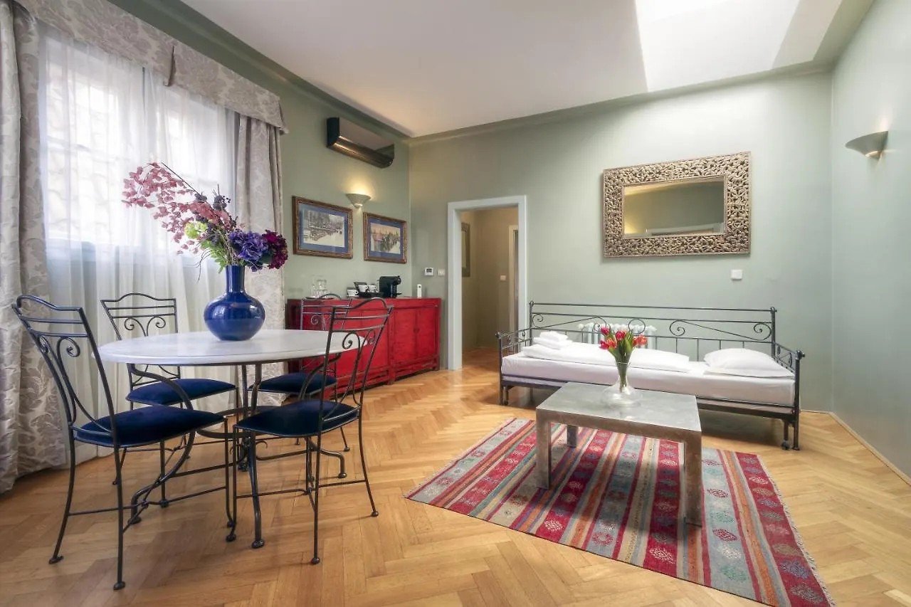 Hotel Black Star Suites Prague